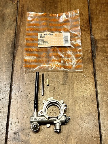 Gruppo pompa olio stihl 034 - pompa,